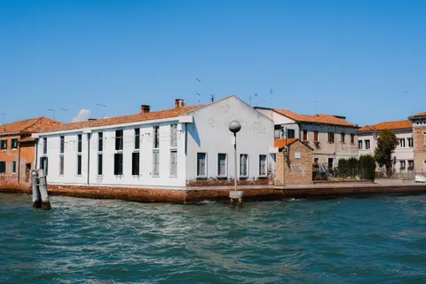 Venice Canal 4K Wallpaper · architecture · 3840×2560