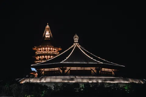 Japanese Pagoda 4K Wallpaper · architecture · 3840×2560