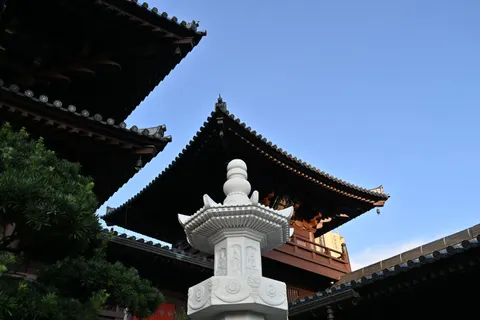 Japanese Pagoda 4K Wallpaper · architecture · 3840×2563
