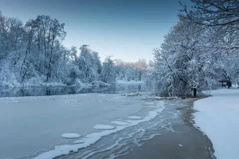 Обои Замёрзшее озеро 4K · nature · 3840×2560