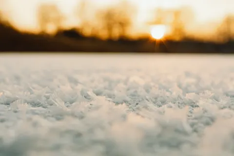 Обои Замёрзшее озеро 4K · nature · 3840×2560