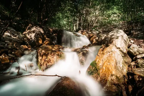 Wasserfall 4K Hintergrundbild · nature · 3840×2560