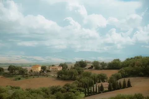 Vineyard Hills 4K Wallpaper · nature · 3840×2560