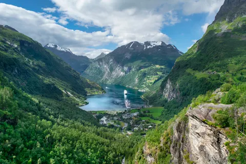 Norwegian Fjord 4K Wallpaper · nature · 3840×2560