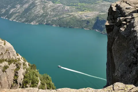 Norwegian Fjord 4K Wallpaper · nature · 3840×2560