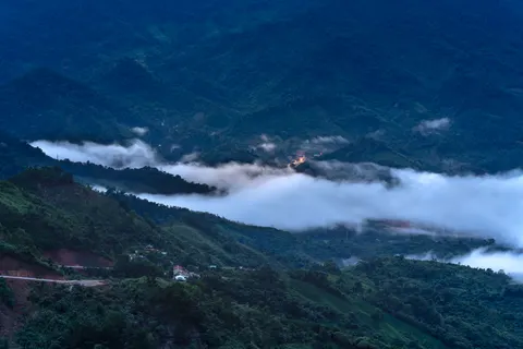 Misty Valley 4K Wallpaper · nature · 3840×2561