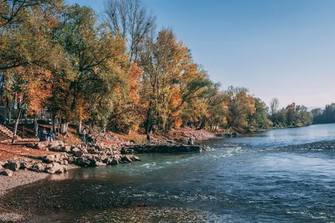 Autumn River 4K Wallpaper · nature · 3840×2560
