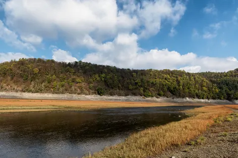 Autumn River 4K Wallpaper · nature · 3840×2560