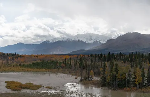 Autumn River 4K Wallpaper · nature · 3840×2485