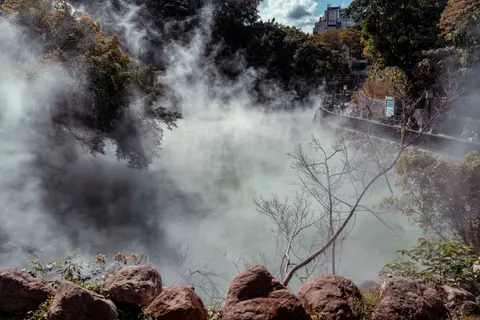 Hot Spring 4K Wallpaper · nature · 3840×2561