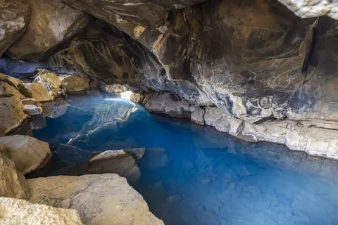 Hot Spring 4K Wallpaper · nature · 3840×2560