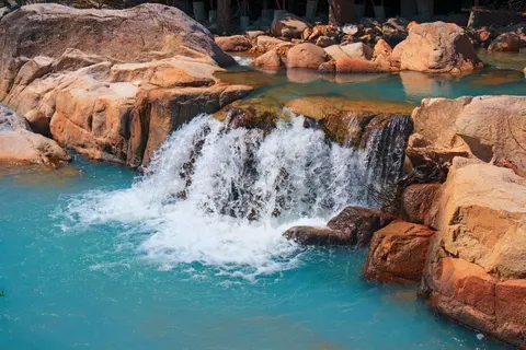 Hot Spring 4K Wallpaper · nature · 3840×2560