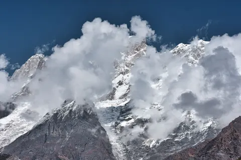 Himalayan Peaks 4K Wallpaper · mountains · 3840×2560