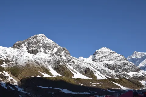 Himalayan Peaks 4K Wallpaper · mountains · 3840×2560