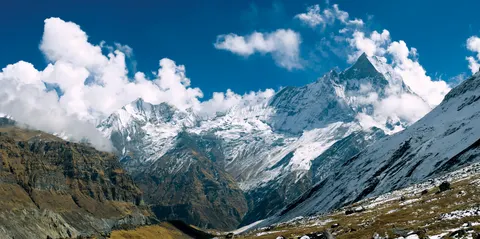Himalayan Peaks 4K Wallpaper · mountains · 3840×1914