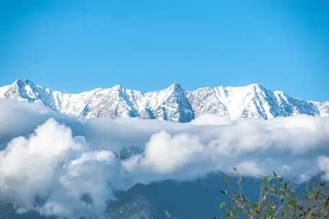 Himalayan Peaks 4K Wallpaper · mountains · 3840×2560