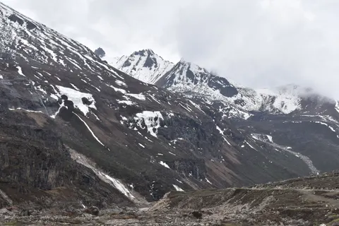Himalayan Peaks 4K Wallpaper · mountains · 3840×2560