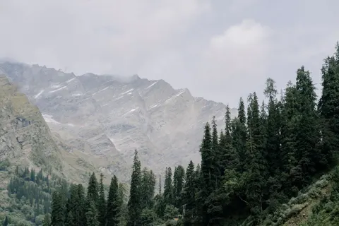 Himalayan Peaks 4K Wallpaper · mountains · 3840×2560