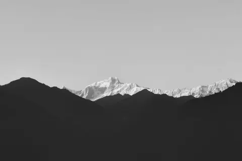 Himalayan Peaks 4K Wallpaper · mountains · 3840×2560