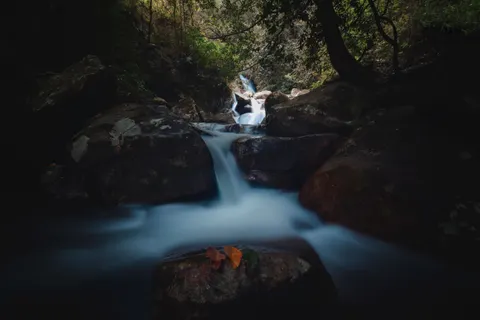 Wasserfall 4K Hintergrundbild · nature · 3840×2560