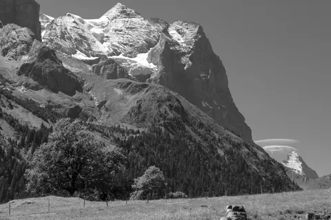 Swiss Alps 4K Wallpaper · mountains · 3840×2558