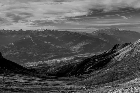 Swiss Alps 4K Wallpaper · mountains · 3840×2558