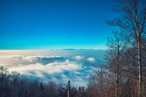 Above the Clouds 4K Wallpaper · mountains · 3840×2555