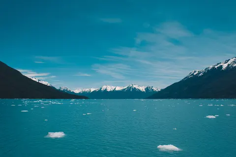 Patagonia 4K Wallpaper · mountains · 3840×2560