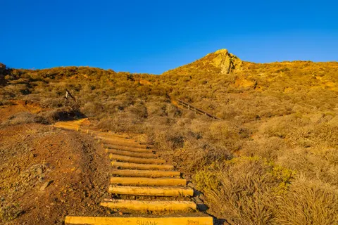 Mountain Trail 4K Wallpaper · mountains · 3840×2560