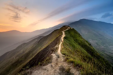 Mountain Trail 4K Wallpaper · mountains · 3840×2560