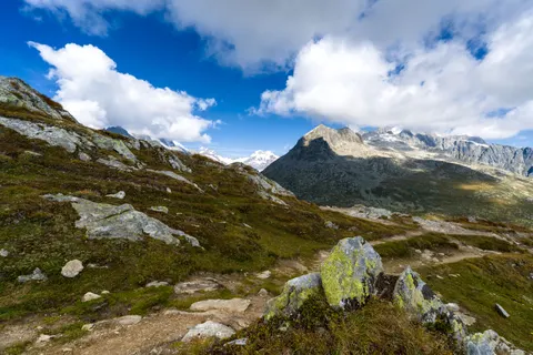 Mountain Trail 4K Wallpaper · mountains · 3840×2558