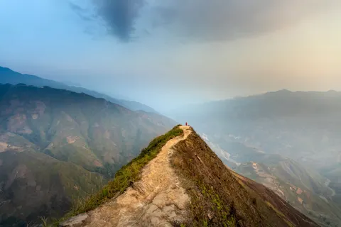 Mountain Trail 4K Wallpaper · mountains · 3840×2560