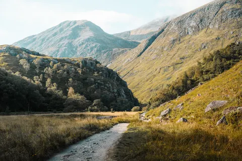 Mountain Trail 4K Wallpaper · mountains · 3840×2560