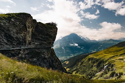 Mountain Trail 4K Wallpaper · mountains · 3840×2560