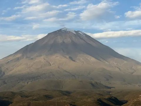 Volcanic Peak 4K Wallpaper · mountains · 3840×2880