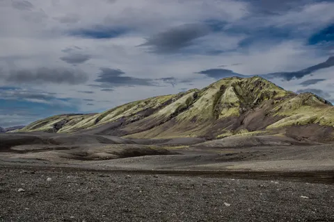 Volcanic Peak 4K Wallpaper · mountains · 3840×2560