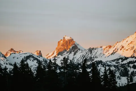 Golden Peak 4K Wallpaper · mountains · 3840×2560