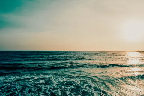Ocean Sunset 4K Wallpaper · ocean · 3840×2560