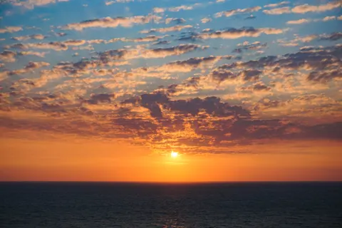 Ocean Sunset 4K Wallpaper · ocean · 3840×2560