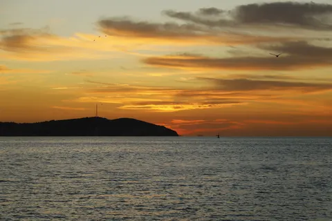 Ocean Sunset 4K Wallpaper · ocean · 3840×2560