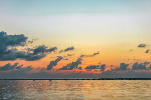 Ocean Sunset 4K Wallpaper · ocean · 3840×2560