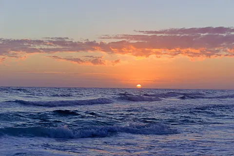 Ocean Sunset 4K Wallpaper · ocean · 3840×2563