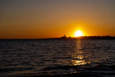 Ocean Sunset 4K Wallpaper · ocean · 3840×2560