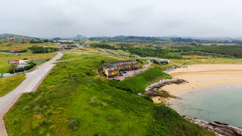 Beach from Above 4K Wallpaper · ocean · 3840×2160