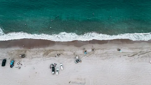 Beach from Above 4K Wallpaper · ocean · 3840×2160