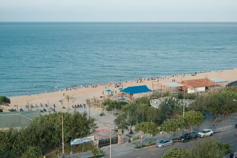 Beach from Above 4K Wallpaper · ocean · 3840×2560
