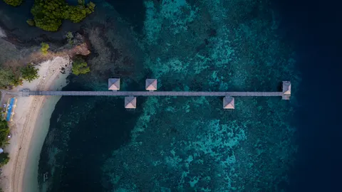 Beach from Above 4K Wallpaper · ocean · 3840×2160