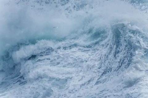 Stormy Sea 4K Wallpaper · ocean · 3840×2560
