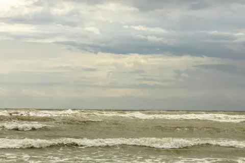Stormy Sea 4K Wallpaper · ocean · 3840×2560