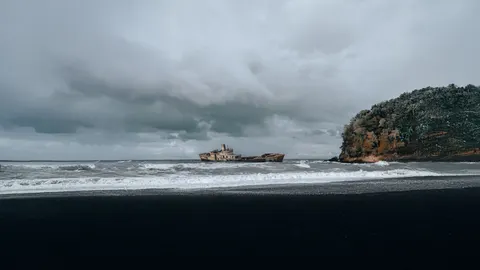 Stormy Sea 4K Wallpaper · ocean · 3840×2160